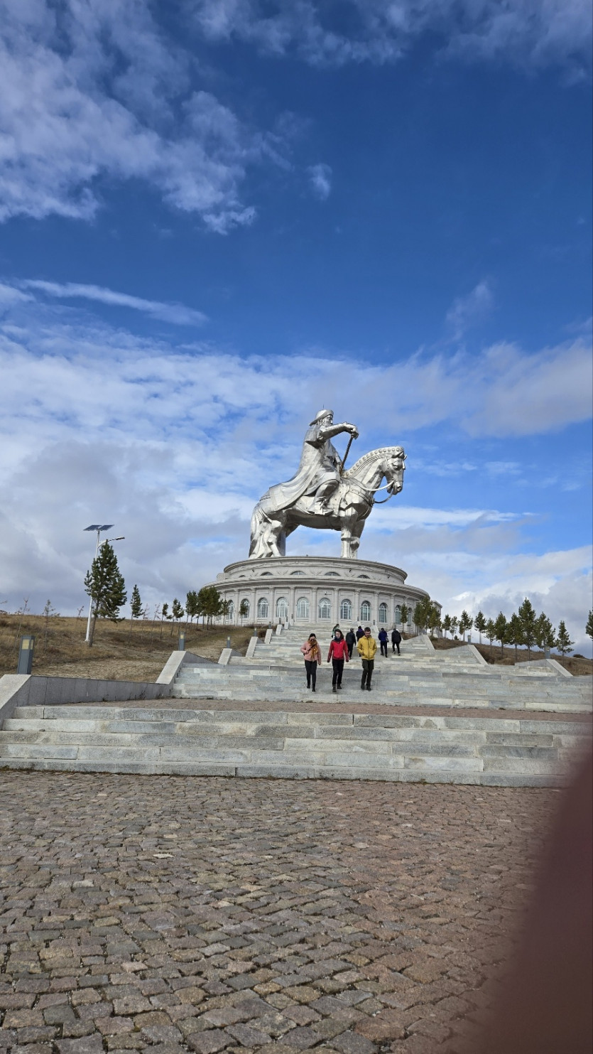 ee772640d6a843e124be553a10bc834f_1746178217_8957.jpg